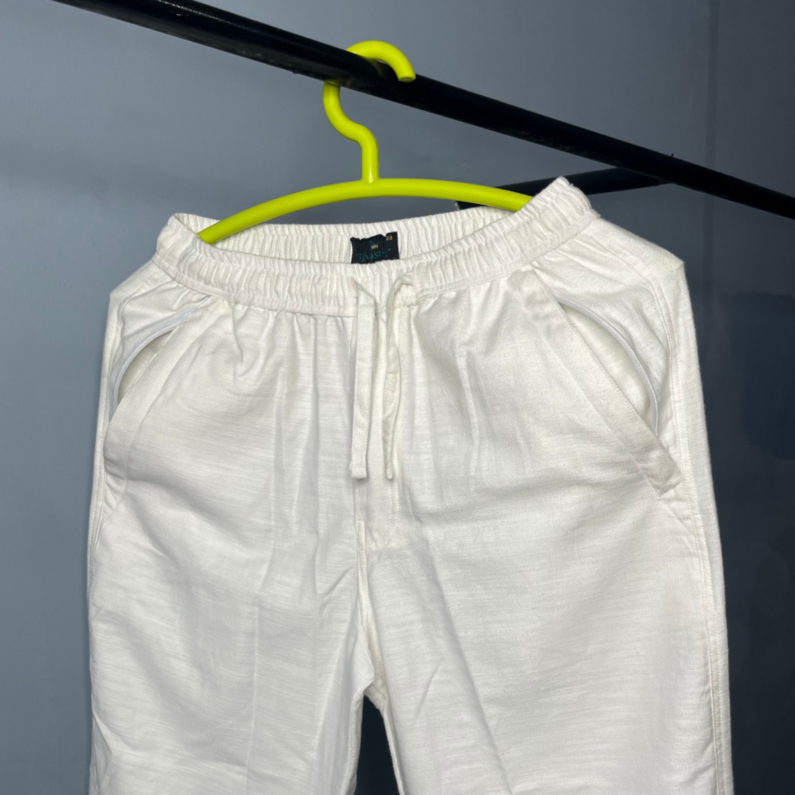 TL VASTRA MEN PREMIUM WHITE LINEN PANT